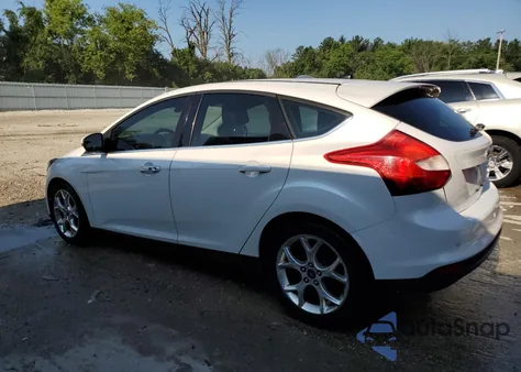 2012 Ford Focus Titanium z USA, uszkodzony, nr VIN 1FAHP3N25CL251275